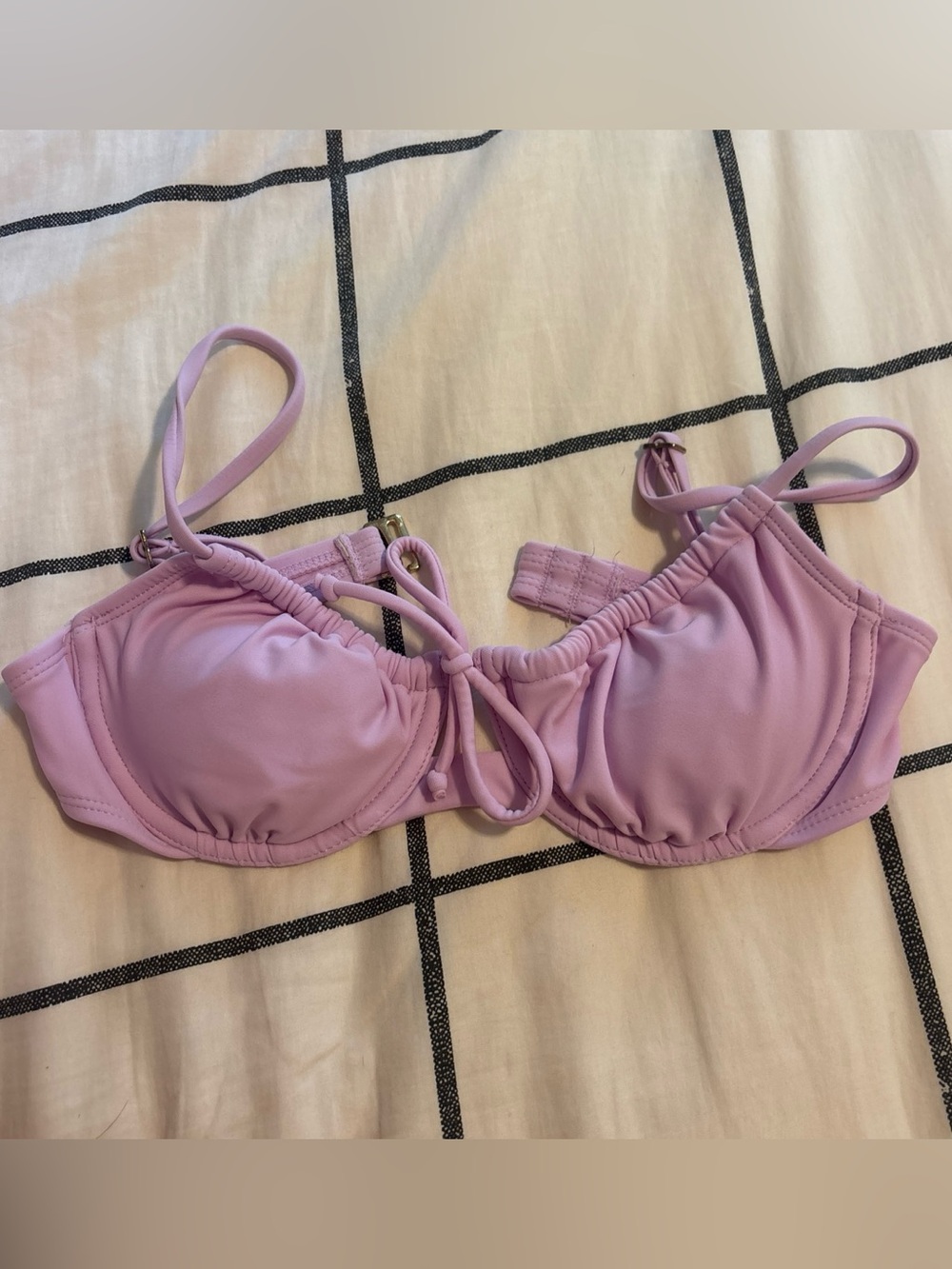 Xhilaration Lilac Ruched Bikini Top~ never worn